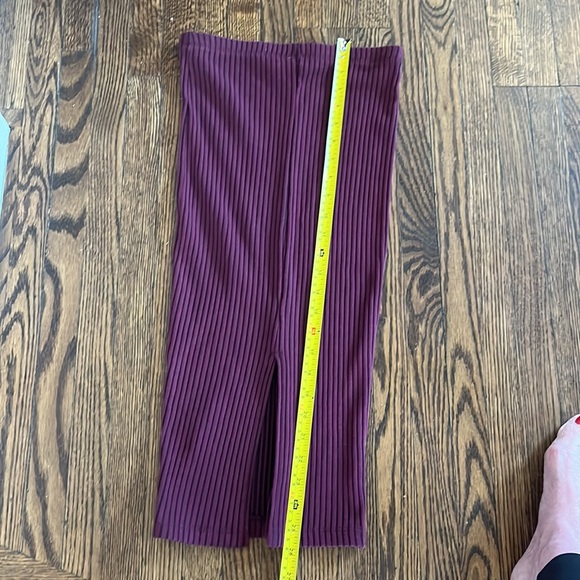 Lily White Wine Ribbed Elastic Waist Stretch Knit Pull on Midi Skirt - Picture 4 of 7